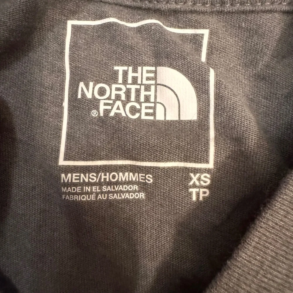 The North Face Boston Graphic T-Shirt Mens XS Gray Short Sleeve Crew Neck Tee - Picture 3 of 6